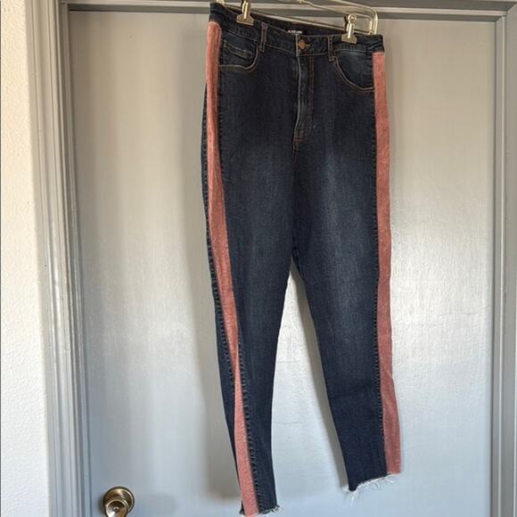 C'est Toi Black Label Women's Denim Corduroy Blue Jeans sz 30 Straight Leg - Picture 1 of 6